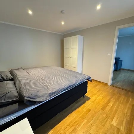 Charming 3-Bedroom Apartment In The Heart Of Kristiansund Exterior photo