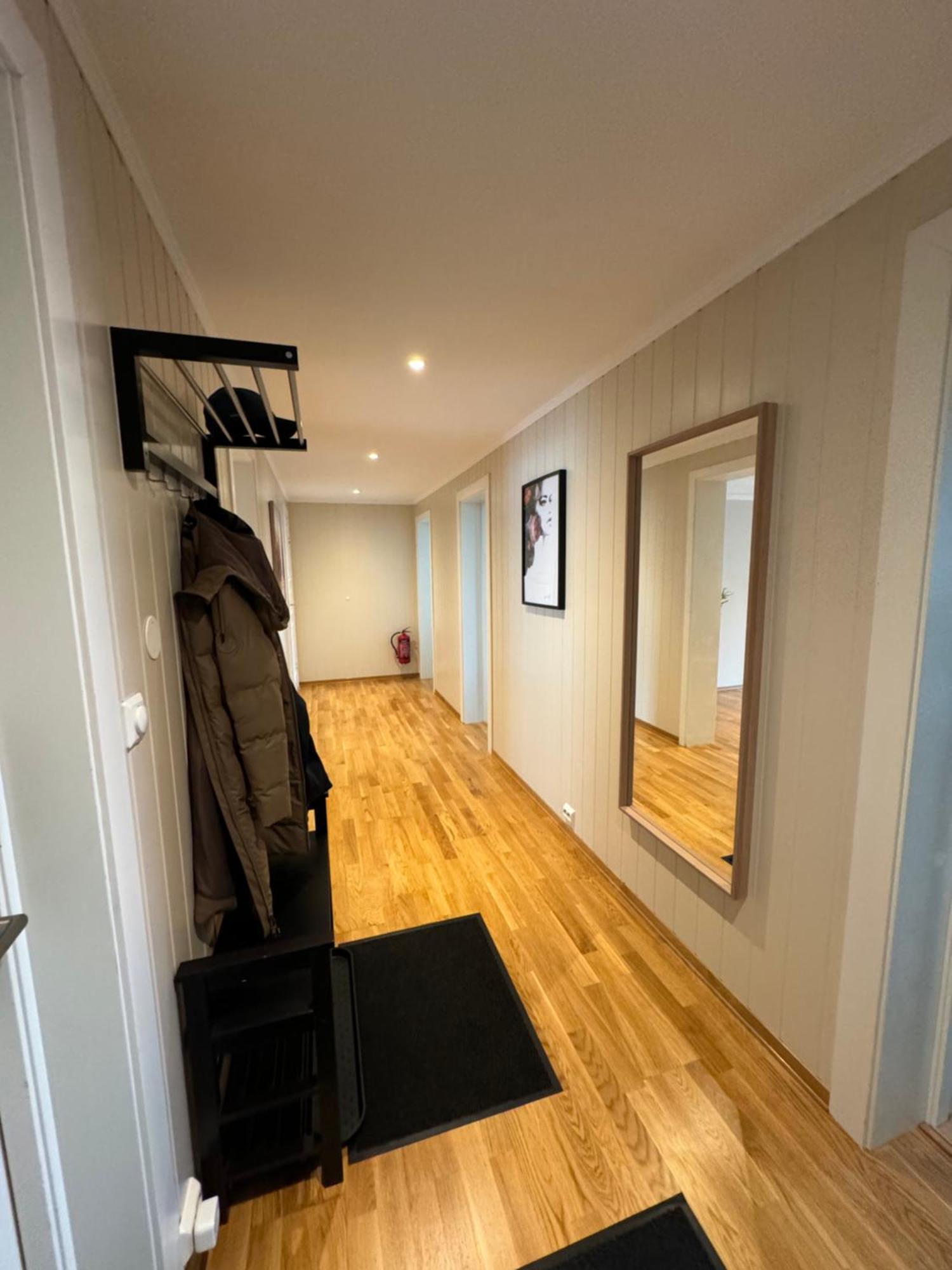 Charming 3-bedroom In The Heart Of Apartment Kristiansund